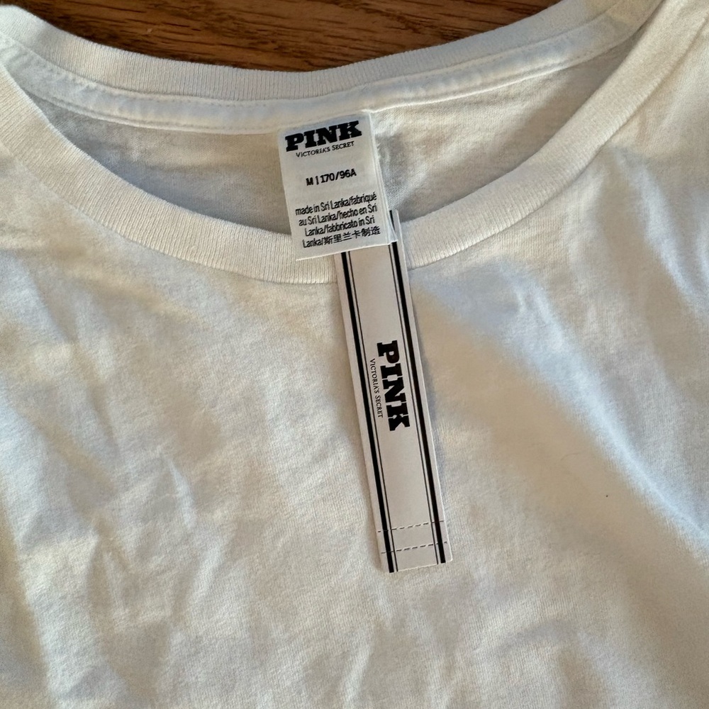 White tee - Picture 3 of 3